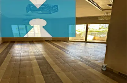 شقة - 3 غرف نوم - 2 حمامات للايجار في اوبرا سيتي - الحي السادس - الشيخ زايد - الجيزة