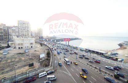 Apartment - 3 Bedrooms - 5 Bathrooms for sale in Zezenia - Hay Sharq - Alexandria