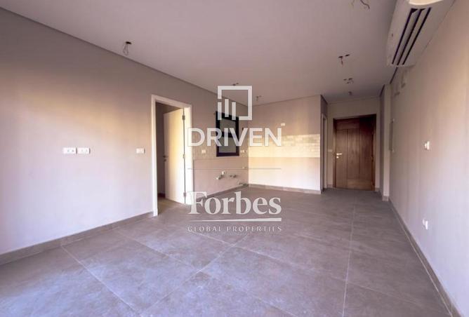 74042258 - Property Image 3