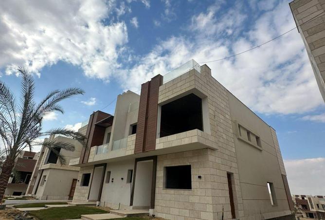 52193989 - صورة العقار 2