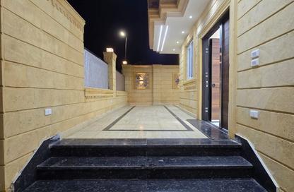 Villa - 4 - 3 for sale in Gate 1 - Khofo - Hadayek El Ahram - Giza