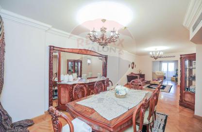 Apartment - 3 Bedrooms - 3 Bathrooms for sale in Mohamed Fawzy Moaz St. - Smouha - Hay Sharq - Alexandria