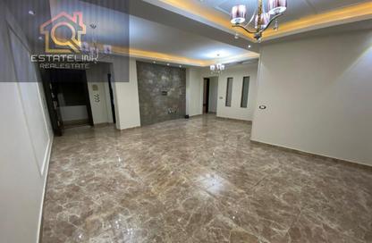 شقة - 3 غرف نوم - 2 حمامات للايجار في عمارات البنفسج - البنفسج - مدينة القاهرة الجديدة - القاهرة
