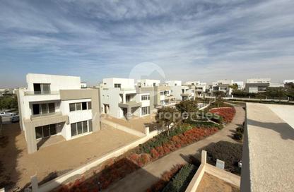Townhouse - 4 Bedrooms - 3 Bathrooms for sale in Hyde Park Business District Mall - South Teseen St. - The 5th Settlement - New Cairo City - Cairo