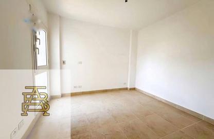Apartment - 2 Bedrooms - 1 Bathroom for rent in B12 - Madinaty - Cairo