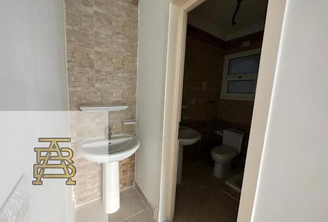 2OlvxKBPR3o - Property Image 3