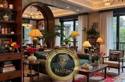 فيلا - 5 غرف نوم - 5 حمامات للبيع في كمبوند البروج - كمبوندات الشروق - مدينة الشروق - القاهرة