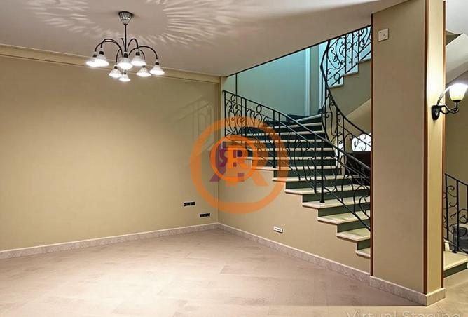 8716138 - Property Image 3