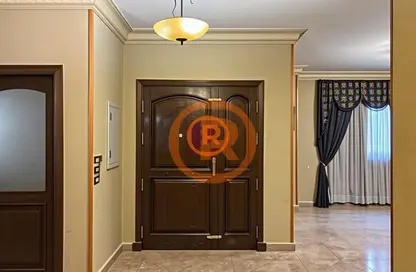 Villa - 5 Bedrooms - 6 Bathrooms for sale in Tabarak - Zahraa El Maadi - Hay El Maadi - Cairo