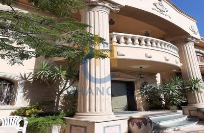 Villa - 7 Bedrooms - 6 Bathrooms for sale in Area B - Ganoob El Acadimia - New Cairo City - Cairo