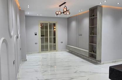 Apartment - 3 Bedrooms - 2 Bathrooms for sale in Gate 3 old - Khafre - Hadayek El Ahram - Giza