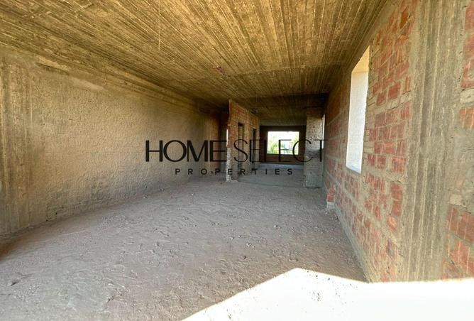 98004149 - Property Image 3