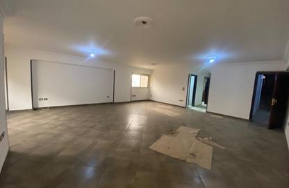 شقة - 3 غرف نوم - 3 حمامات للايجار في شارع عبد المنعم رياض - المهندسين - الجيزة