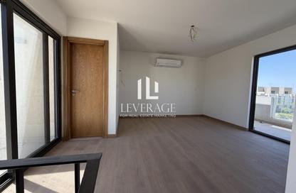 تاون هاوس - 4 غرف نوم - 4 حمامات للايجار في كمبوند البروج - كمبوندات الشروق - مدينة الشروق - القاهرة