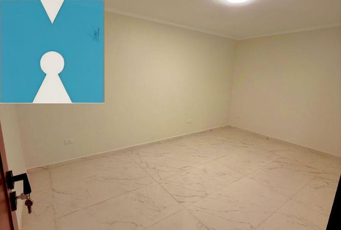 70108868 - Property Image 3