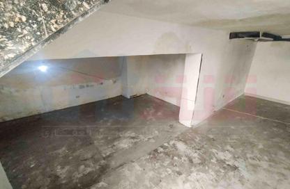 محل تجاري - استوديو - 1 حمام للايجار في سابا باشا - حي شرق - الاسكندرية