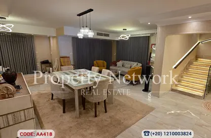 Penthouse - 4 Bedrooms - 4 Bathrooms for sale in Stone Residence - 5th Settlement Compounds - The 5th Settlement - New Cairo City - Cairo