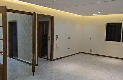 Apartment - 3 Bedrooms - 3 Bathrooms for sale in Dr Al Batrawy St. - 1st Zone - Nasr City - Cairo