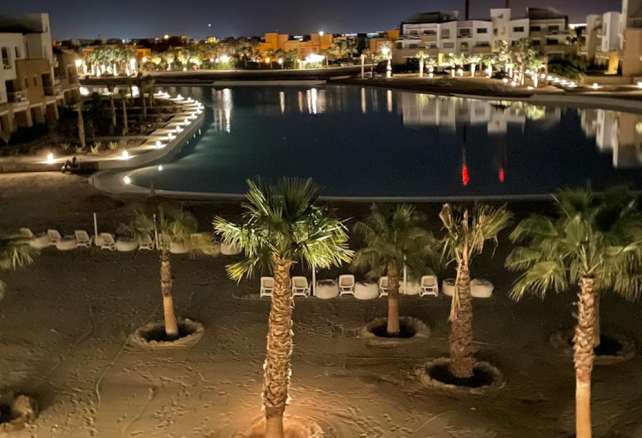 For Sale Apartment In Swan Lake Prime Located