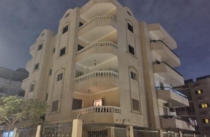 شقة - 3 غرف نوم - 2 حمامات للبيع في شارع زياد بن ثابت - مجاورة 29 - مدينة العاشر من رمضان - الشرقية