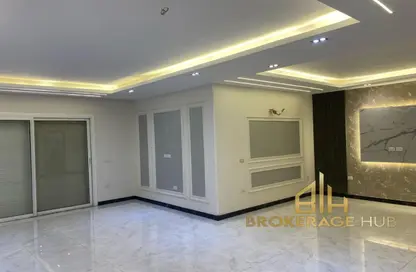 Apartment - 3 Bedrooms - 3 Bathrooms for rent in Hyde Park - New Cairo City - Cairo