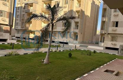 Apartment - 3 Bedrooms - 2 Bathrooms for sale in Mohamed Naguib Axis - Abou El Houl - New Cairo City - Cairo Apartment - 3 Bedrooms - 2 Bathrooms for sale in Mohamed Naguib Axis - Abou El Houl - New Cairo City - Cairo