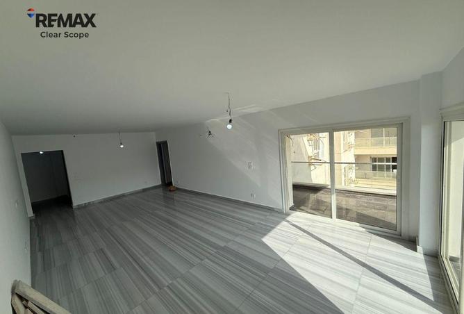 102903594 - Property Main Image