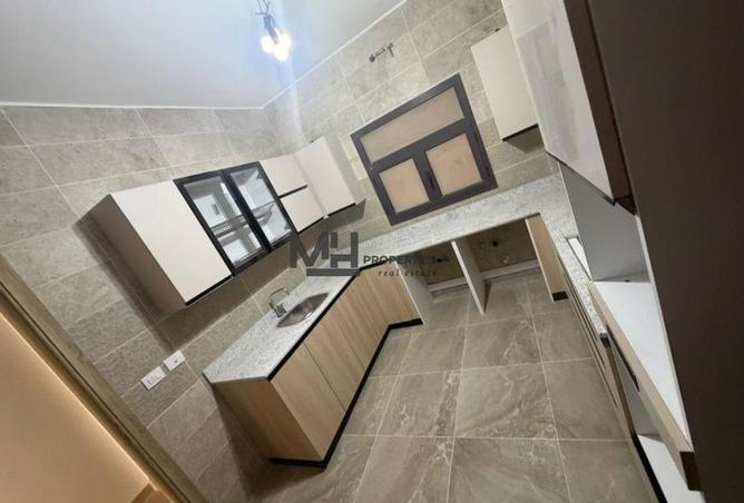 84253962 - Property Image 3