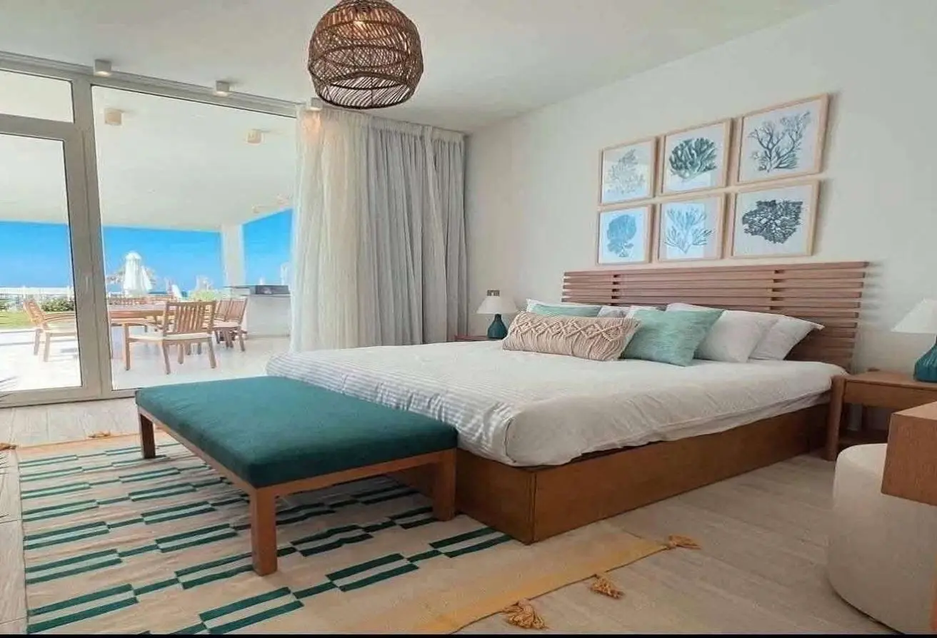 99798948 - Property Main Image