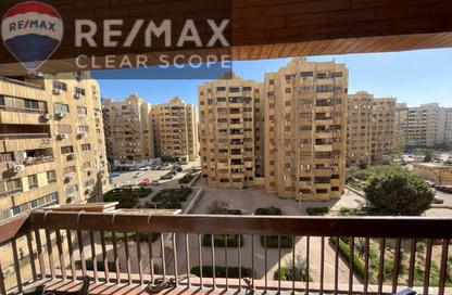 شقة - 3 غرف نوم - 2 حمامات للبيع في ارض الجولف - مصر الجديدة - القاهرة