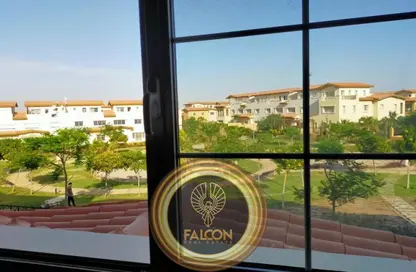 Apartment - 2 Bedrooms - 2 Bathrooms for sale in Mountain View iCity - 5th Settlement Compounds - The 5th Settlement - New Cairo City - Cairo