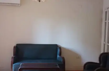 Apartment - 2 Bedrooms - 1 Bathroom for rent in Ismail Mohamed St. - Zamalek - Cairo