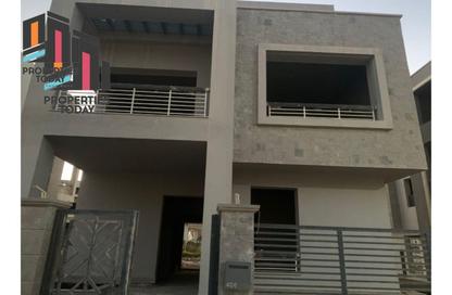 Villa - 5 Bedrooms - 5 Bathrooms for sale in New Giza - Cairo Alexandria Desert Road - 6 October City - Giza