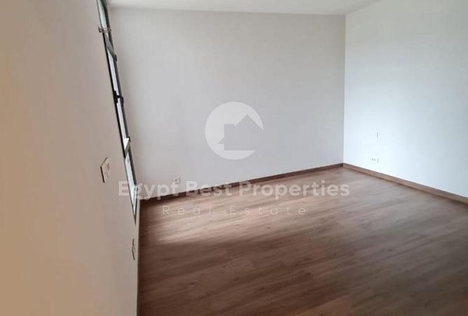 8721401 - صورة العقار 3