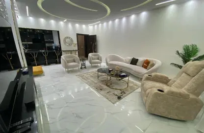 Apartment - 3 Bedrooms - 2 Bathrooms for rent in La Vie - South Investors Area - New Cairo City - Cairo