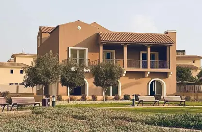 Villa - 5 Bedrooms - 5 Bathrooms for sale in Hyde Park - New Cairo City - Cairo