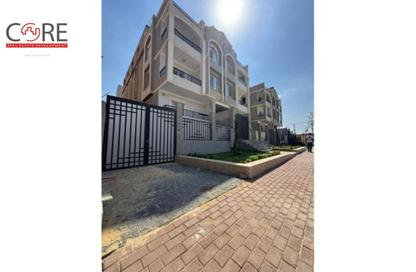 Apartment - 3 Bedrooms - 2 Bathrooms for sale in Green Residence 2 - 8th District - Sheikh Zayed City - Giza