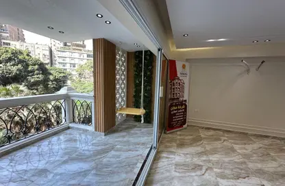 شقة - 3 غرف نوم - 3 حمامات للبيع في شارع أبو الكرامات - العجوزة - الجيزة