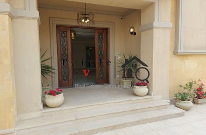 فيلا - 7 غرف نوم - 4 حمامات للايجار في ميدوز بارك - كمبوندات الشيخ زايد - الشيخ زايد - الجيزة