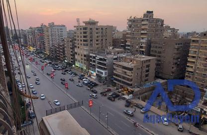 Apartment - 2 Bedrooms - 2 Bathrooms for sale in Dr Al Batrawy St. - 1st Zone - Nasr City - Cairo