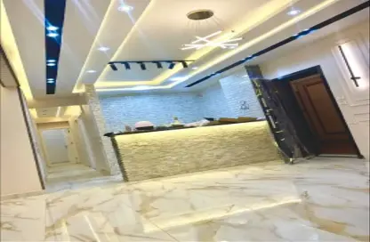 شقة - 3 غرف نوم - 2 حمامات للايجار في عمارات البنفسج - البنفسج - مدينة القاهرة الجديدة - القاهرة