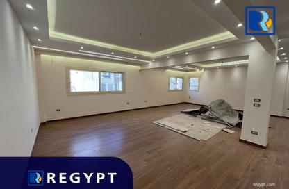 Apartment - 3 Bedrooms - 3 Bathrooms for rent in Mohamed Mazhar St. - Zamalek - Cairo Apartment - 3 Bedrooms - 3 Bathrooms for rent in Mohamed Mazhar St. - Zamalek - Cairo