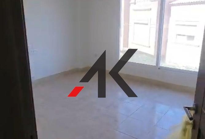 67727949 - صورة العقار 3