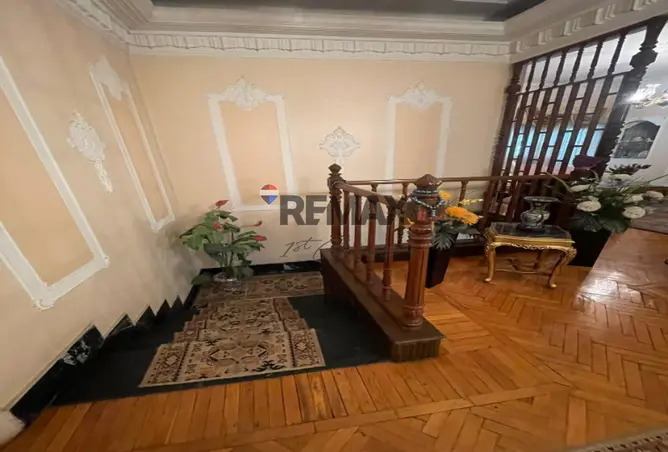 102907260 - Property Image 3