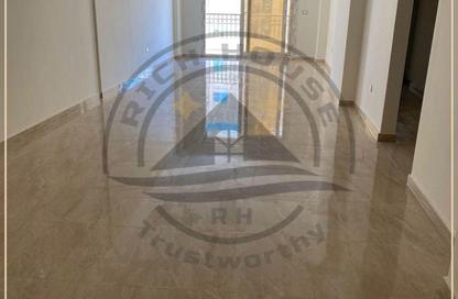 Apartment - 3 Bedrooms - 3 Bathrooms for rent in Madkhal Sharkt Al Nakhl Wa Al Handasa St. - Smouha - Hay Sharq - Alexandria Apartment - 3 Bedrooms - 3 Bathrooms for rent in Madkhal Sharkt Al Nakhl Wa Al Handasa St. - Smouha - Hay Sharq - Alexandria