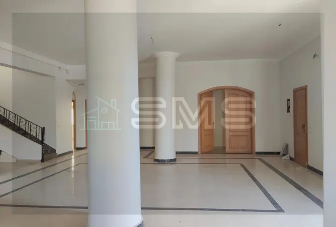 111035207 - Property Image 2