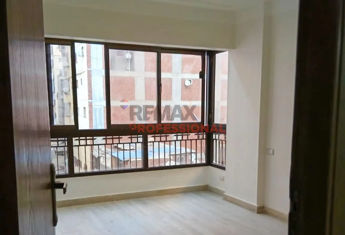 97724011 - Property Main Image