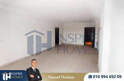 شقة - 3 غرف نوم - 3 حمامات للايجار في صوارى - كمبوندات الاسكندرية - الاسكندرية