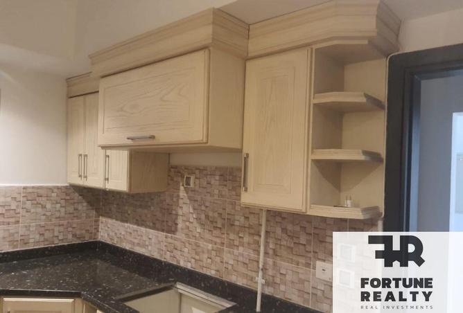 70090303 - Property Image 3