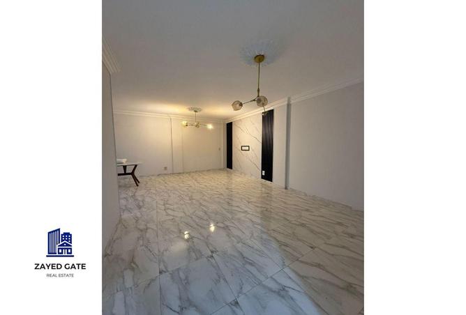 8714825 - Property Image 2